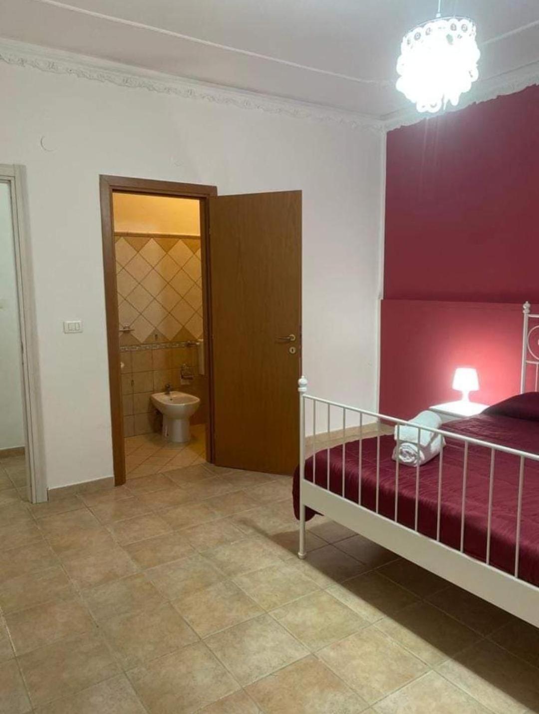 Casa Vacanze Paola 恩佩多克莱港 外观 照片